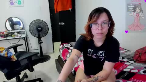 Snapshot of max_konny chatting on February 2025 12:24:01 AM Max konny online show from February 2025 12:24:01 AM