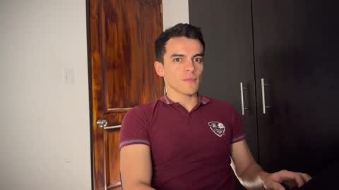 Snapshot of max_lancaster chatting on March 2025 10:39:02 PM Max Lancaster online show from March 2025 10:39:02 PM