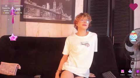 Snapshot of max_lover1 chatting on February 2025 01:51:02 PM Max lover1 online show from February 2025 01:51:02 PM