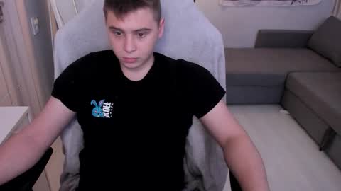 Max online show from December 2025 07:24:01 AM