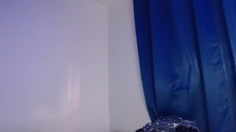 Snapshot of max_snow1616 chatting on November 2025 07:51:02 PM max_snow1616 online show from November 2025 07:51:02 PM