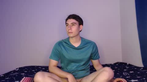 Snapshot of max_snow1616 chatting on December 2025 06:26:01 PM max_snow1616 online show from December 2025 06:26:01 PM