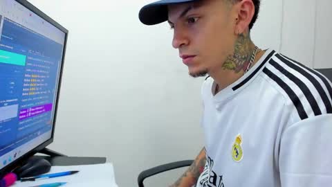 max_sstteel online show from May 2026 03:50:02 PM