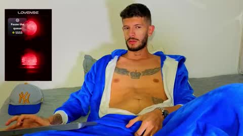 Max Taylor online show from December 2025 03:12:02 AM