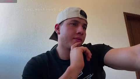 Snapshot of max_valiant1 chatting on May 2026 07:26:02 PM max_valiant1 online show from May 2026 07:26:02 PM