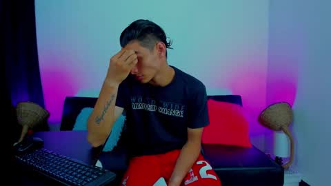 Snapshot of max_wild01 chatting on September 2025 02:00:02 PM MAX online show from September 2025 02:00:02 PM