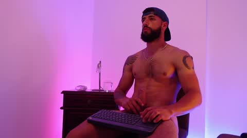 Snapshot of max_xl_ chatting on January 2025 06:37:02 PM max_xl_ online show from January 2025 06:37:02 PM