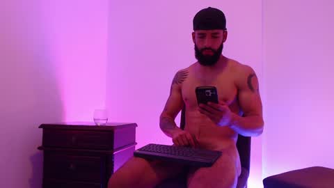 Snapshot of max_xl_ chatting on January 2025 06:39:01 PM max_xl_ online show from January 2025 06:39:01 PM