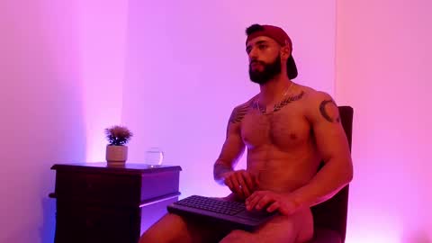 Snapshot of max_xl_ chatting on February 2025 10:50:02 PM max_xl_ online show from February 2025 10:50:02 PM