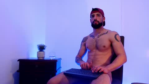 Snapshot of max_xl_ chatting on March 2025 08:16:01 PM max_xl_ online show from March 2025 08:16:01 PM