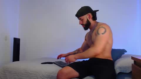 Snapshot of max_xl_ chatting on November 2025 10:59:02 PM max_xl_ online show from November 2025 10:59:02 PM