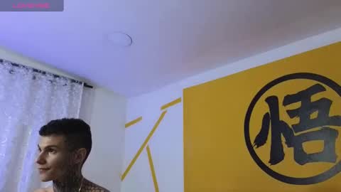 Snapshot of maxandalyn_ chatting on January 2025 02:00:02 AM Max Dalyn online show from January 2025 02:00:02 AM