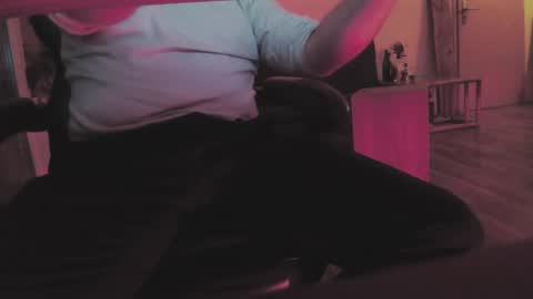 Snapshot of maxcamlove chatting on February 2026 08:57:02 AM maxcamlove online show from February 2026 08:57:02 AM