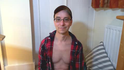 Snapshot of maxdavies chatting on December 2024 01:21:01 PM Max Davies online show from December 2024 01:21:01 PM