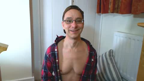 Snapshot of maxdavies chatting on February 2025 11:39:02 AM Max Davies online show from February 2025 11:39:02 AM