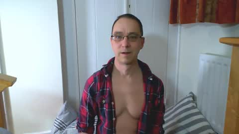 Max Davies online show from February 2026 05:31:01 PM