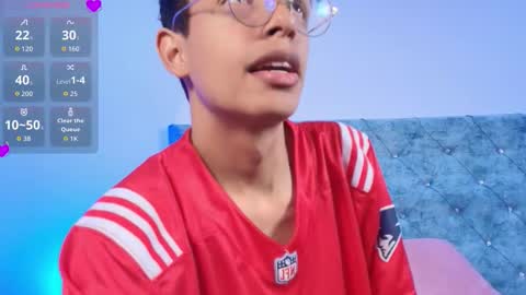 M A X F R O S T   online show from January 2026 07:34:01 PM