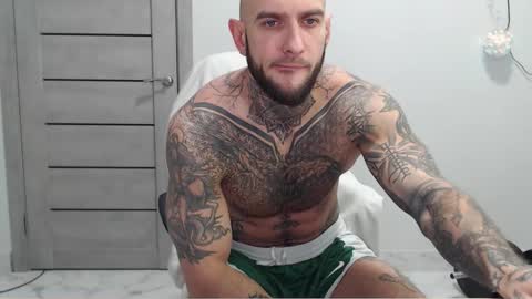 Snapshot of maxi_foxxx chatting on March 2026 07:25:01 AM Maximus Fox online show from March 2026 07:25:01 AM
