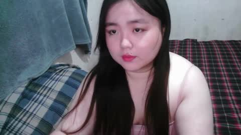 Snapshot of maxie_cat chatting on September 2025 02:31:02 PM Maxie online show from September 2025 02:31:02 PM