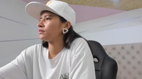 Maxi online show from May 2026 10:29:01 PM