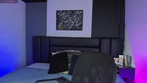Snapshot of maxiimo_wolf chatting on March 2025 09:00:02 PM Maximo Wolf online show from March 2025 09:00:02 PM