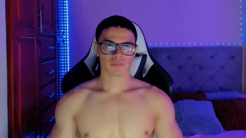 Snapshot of maxiimus__ chatting on February 2025 06:54:01 AM Maximus online show from February 2025 06:54:01 AM