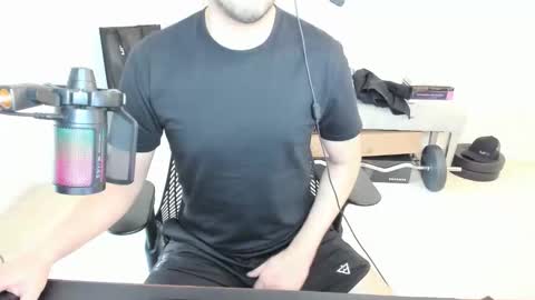 Snapshot of maximal91 chatting on February 2026 09:04:01 PM maximal91 online show from February 2026 09:04:01 PM