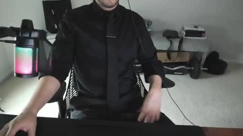 Snapshot of maximal91 chatting on March 2026 08:26:02 PM maximal91 online show from March 2026 08:26:02 PM