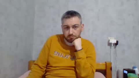 Snapshot of maximefrxx chatting on February 2025 06:51:01 PM Maxime online show from February 2025 06:51:01 PM