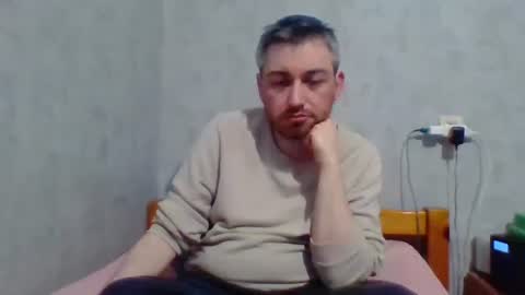 Snapshot of maximefrxx chatting on February 2025 11:19:02 PM Maxime online show from February 2025 11:19:02 PM