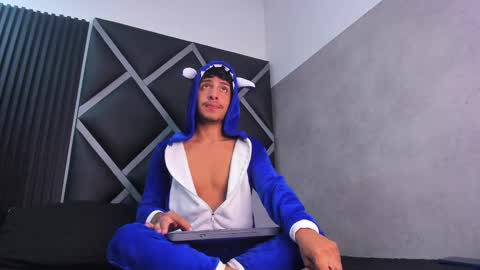 maxi online show from September 2025 03:51:01 AM