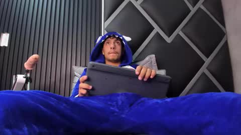 maxi online show from September 2025 03:57:01 PM