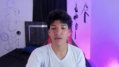 Snapshot of maximiliano_khalil chatting on November 2025 07:46:02 PM Maximiliano online show from November 2025 07:46:02 PM