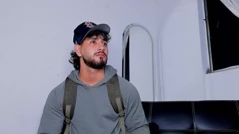 Snapshot of maximo004 chatting on November 2025 03:32:02 AM Maximo online show from November 2025 03:32:02 AM