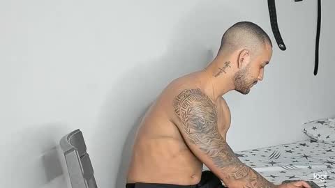 Snapshot of maximo004 chatting on February 2026 04:42:01 AM Maximo online show from February 2026 04:42:01 AM