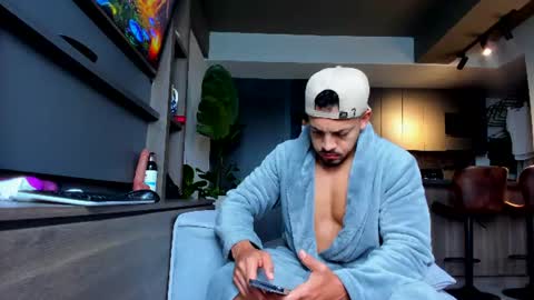 maximo_and_marcelo online show from June 2026 12:06:02 PM