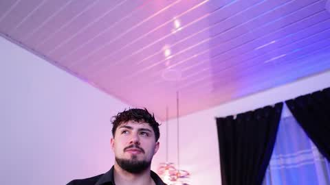 Maximo online show from February 2026 05:06:01 AM