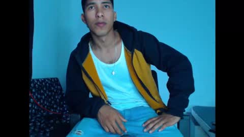 Maximo Aron Vega online show from December 2024 01:38:02 PM