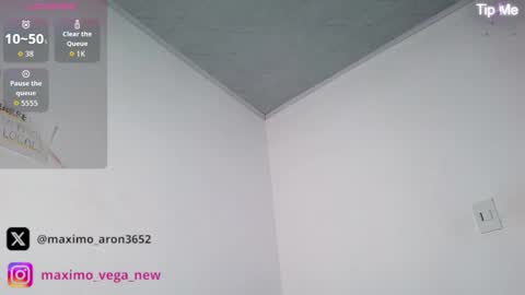 Maximo Aron Vega online show from September 2025 08:09:01 PM