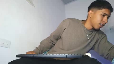 Maximo Aron Vega online show from March 2026 07:53:01 PM