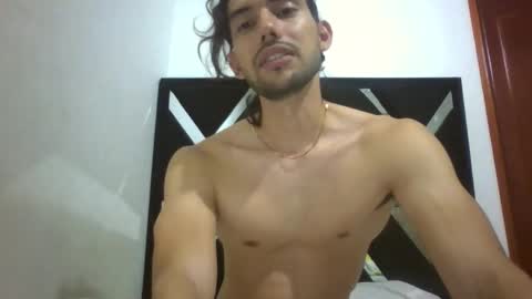 maximo_vitro69 online show from November 2025 04:33:02 AM