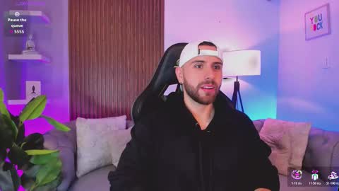 Maximo Wolf online show from February 2026 08:25:01 PM