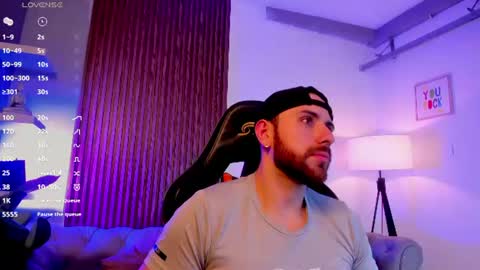 Maximo Wolf online show from June 2026 08:22:01 PM