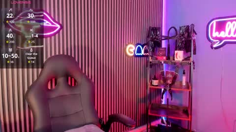MAXIMO online show from May 2026 04:42:02 AM