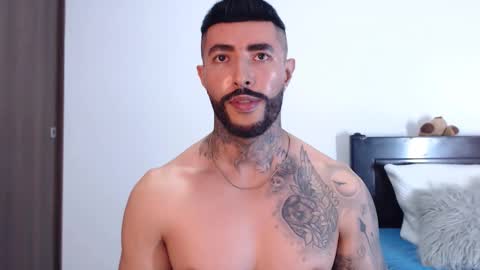 Independent Model online show from February 2025 05:53:02 AM