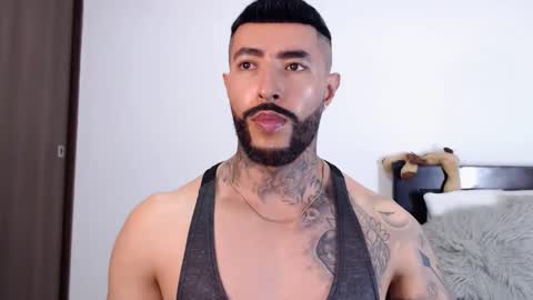 Independent Model online show from February 2025 04:09:02 AM