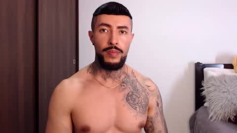 Independent Model online show from March 2025 05:46:02 AM