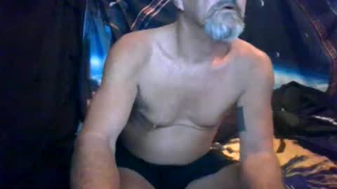 Snapshot of maximus_oreally chatting on March 2026 01:28:01 AM Max online show from March 2026 01:28:01 AM