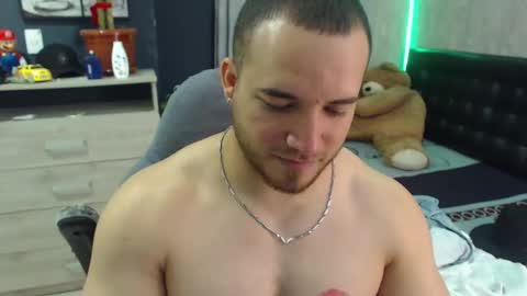 Snapshot of maximussantorini chatting on December 2024 05:09:01 PM maximus online show from December 2024 05:09:01 PM