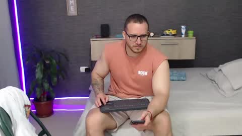 Snapshot of maximussantorini chatting on June 2026 06:47:01 PM maximus online show from June 2026 06:47:01 PM